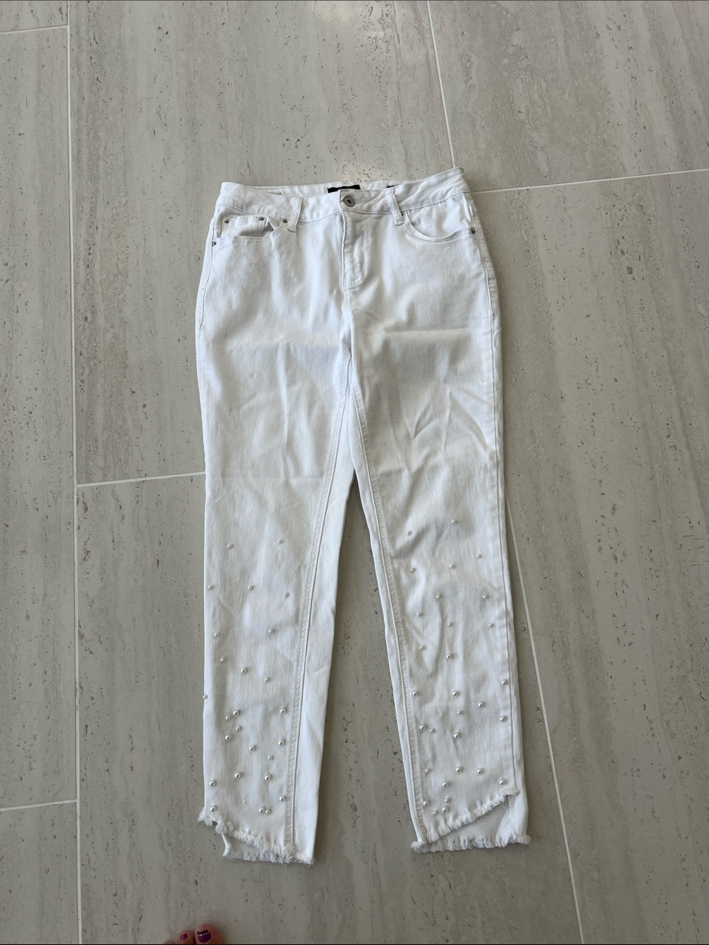 Earl Jeans White Straight-Leg Pearl-Embellished Jeans